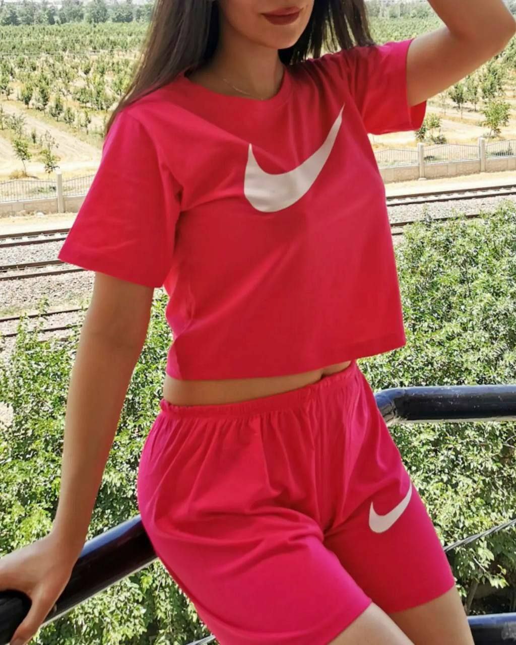 ست کراپ و شورتک نایک زنانه و دخترانه